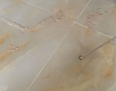 广安市瓷砖空鼓维修公司分享粘合剂选择不当在瓷砖铺贴过程中可能导致以下问题