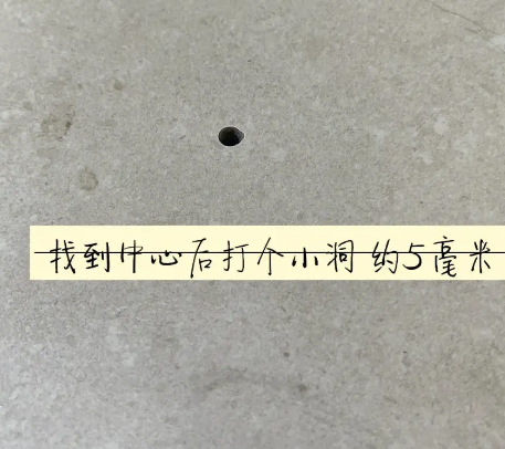广安市瓷砖空鼓维修公司专业解答在瓷砖铺贴过程中，如果砂料搅拌不均匀，将会带来以下问题